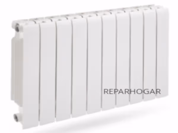 Radiador de aluminio Ferroli instalado por técnico de Reparhogar Barcelona